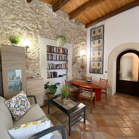 Stone&cotto Ortigia House シラクーサ