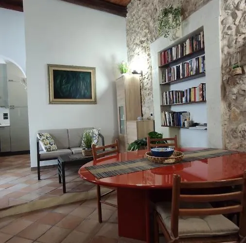 아파트 Stone&cotto Ortigia House *